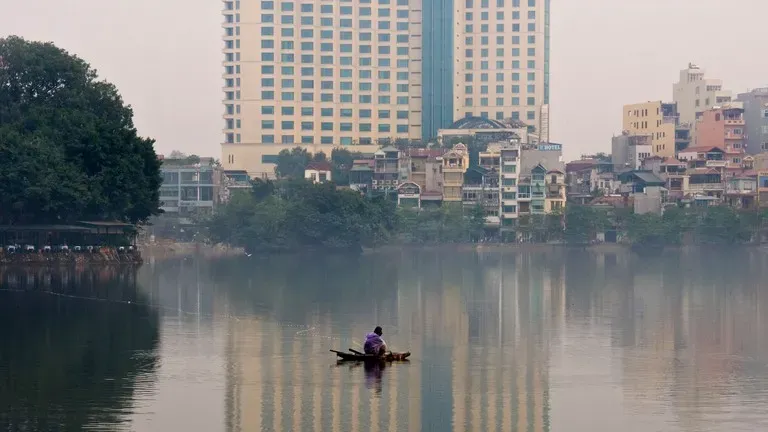 +1001 Hình Ảnh Hồ Tây Đẹp & Lãng Mạn Có Chút Đượm Buồn