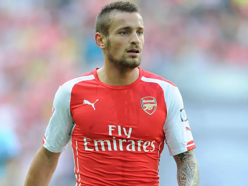 Mathieu Debuchy Là Ai? – Chi Tiết Về Cựu Hậu Vệ Người Pháp