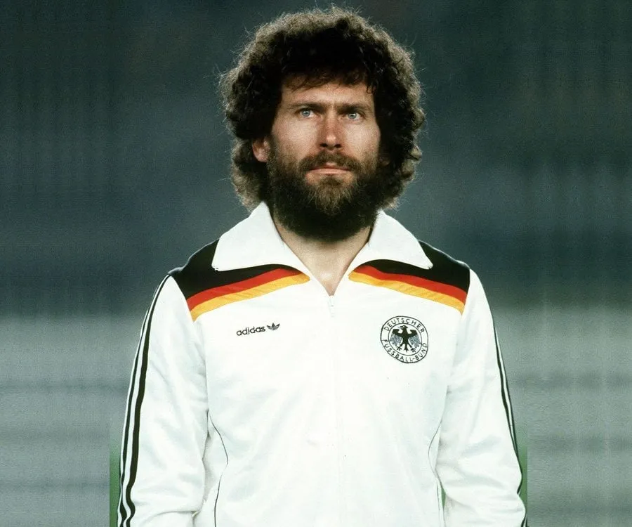 Paul Breitner Là Ai? Sự Nghiệp Và Đời Tư Của Ngôi Sao Bóng Đá