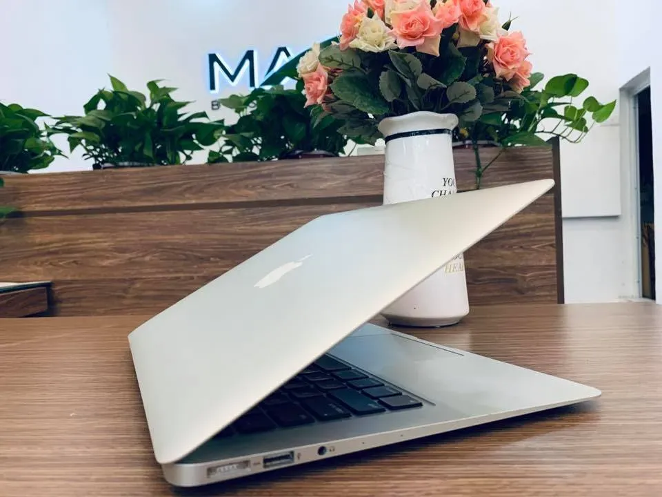 Top +10 Địa Chỉ Cung Cấp Macbook Cũ Tại Hà Nội Giá Tốt Nhất