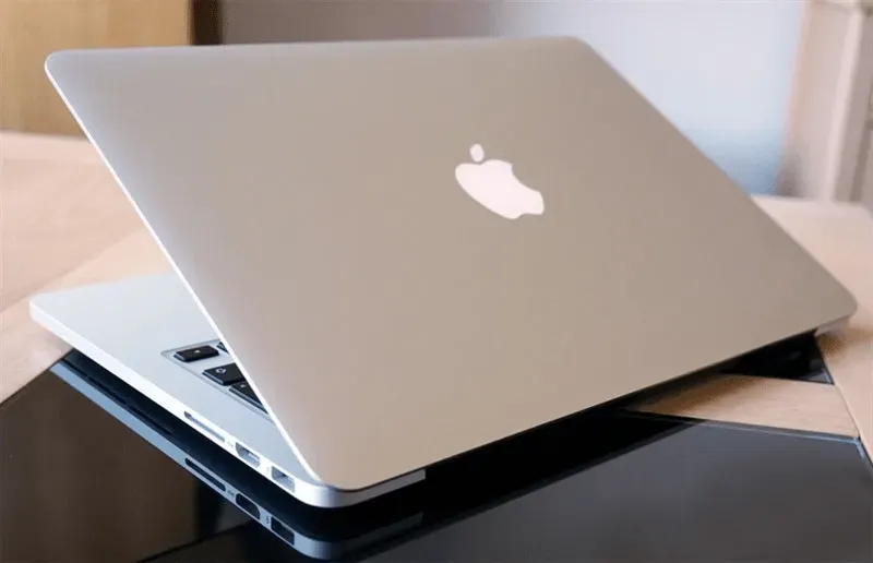 Top +10 Địa Chỉ Cung Cấp Macbook Cũ Tại Hà Nội Giá Tốt Nhất